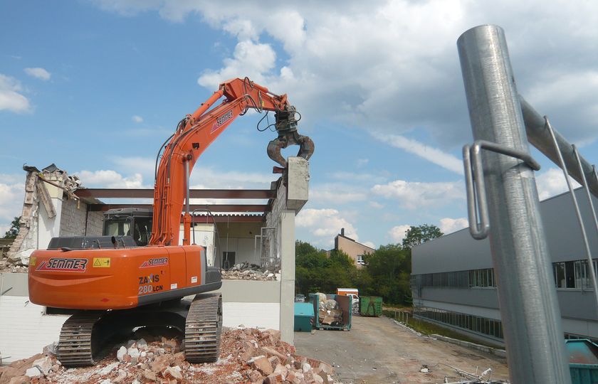 Abbruch Neuberger Gebäudeautomation GmbH & Co.